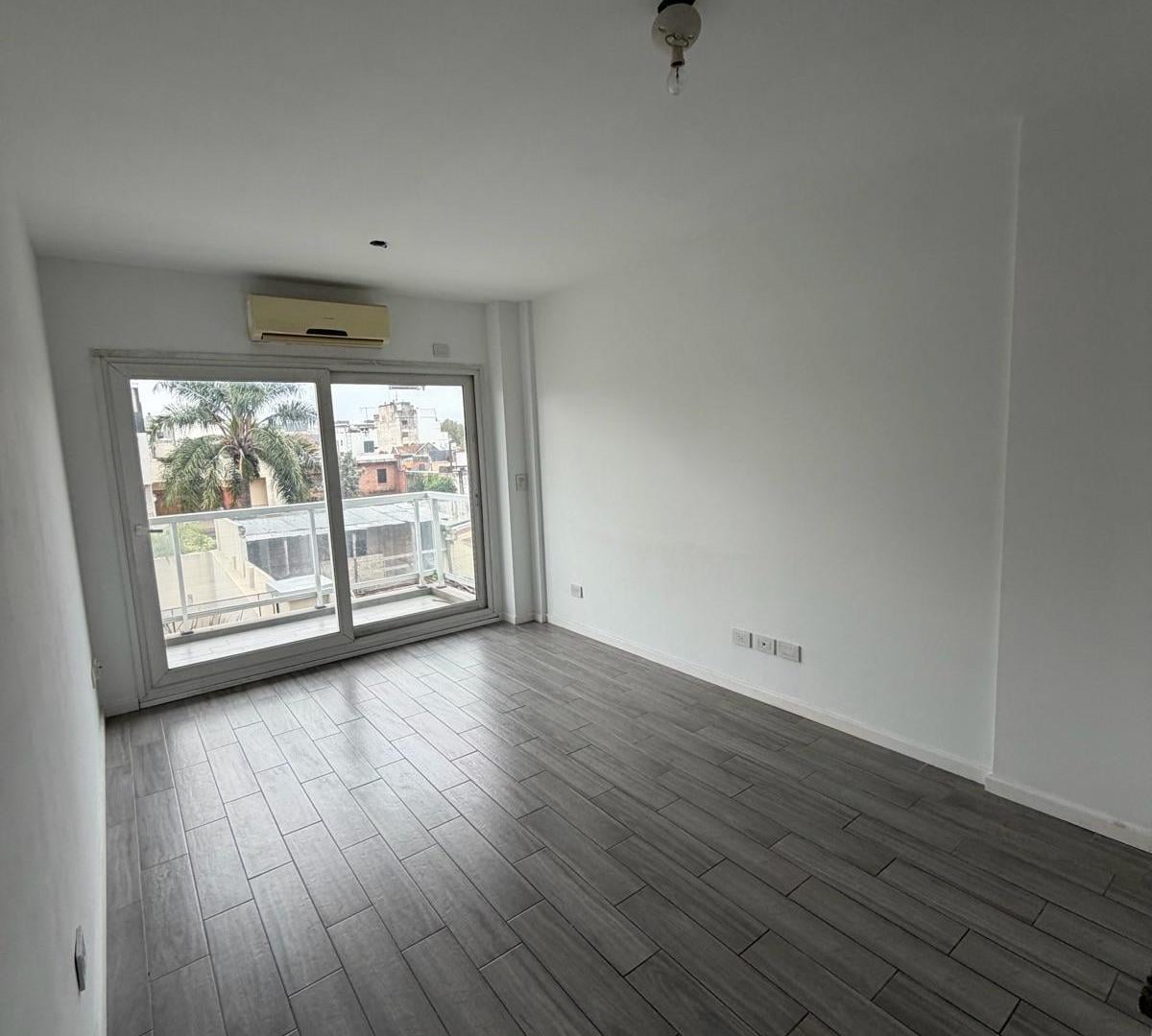Foto de VENTA Departamento 2 Ambientes en Devoto, imagen 2