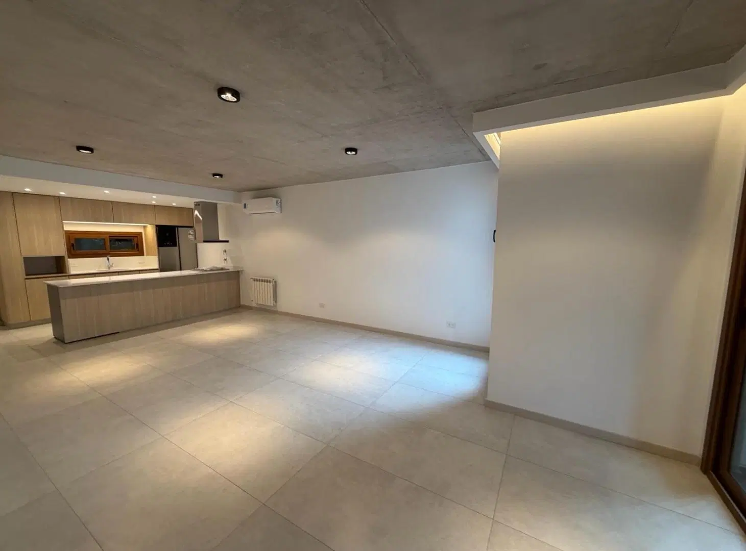 VENTA - ÚNICO EN DEVOTO | Se vende completamente equipado y amoblado. LLAVE EN MANO! 3