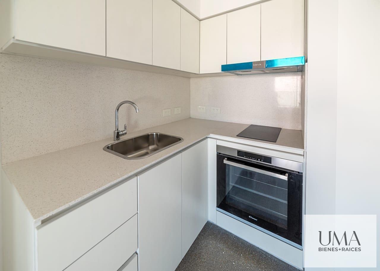 VENTA Departamento Monoambiente en L en Puerto Madero