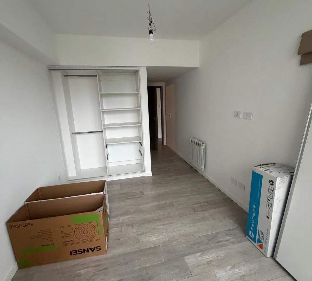 ALQUILER 2 AMBIENTES A ESTRENAR en Monte Castro 2