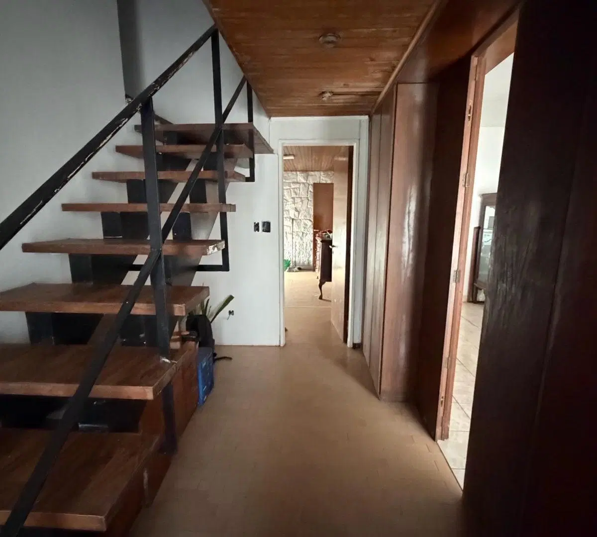 VENTA CASA LOTE PROPIO con terraza, cochera y gran potencial de renovación en Villa Devoto 8