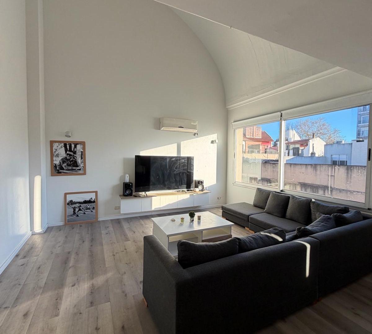 Foto de 3 AMBIENTES TIPO LOFT EN COMPLEJO CON AMENITIES – VILLA DEL PARQUE, imagen 1