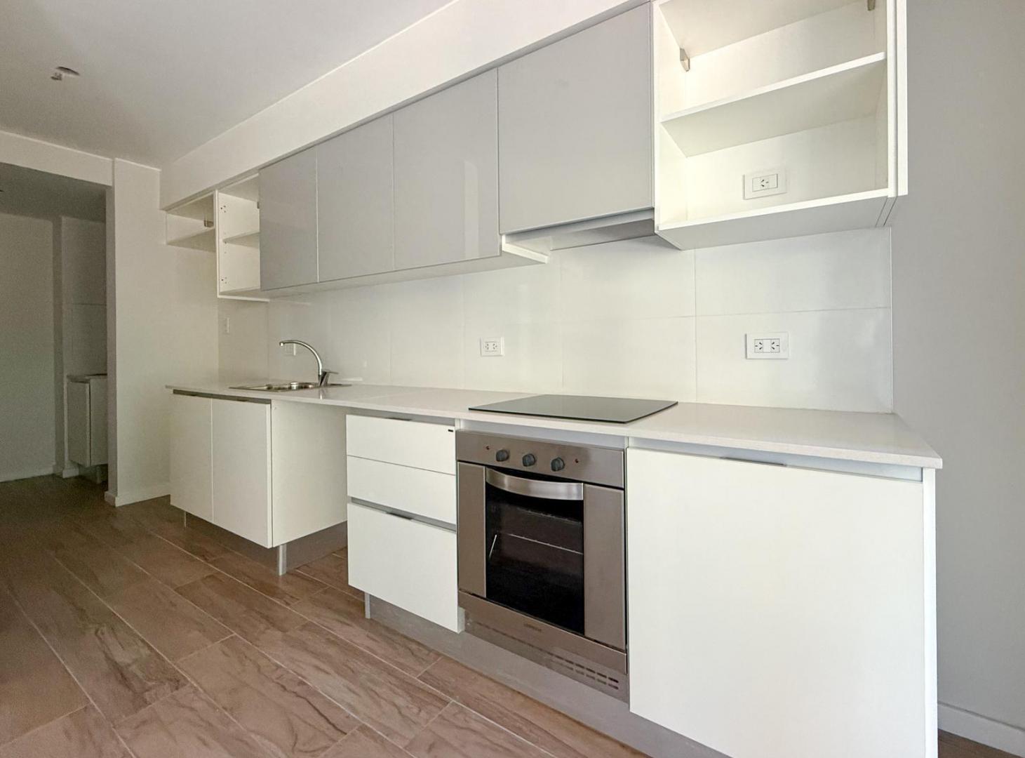 Foto de Venta. Departamento de 2 dormitorios con balcón y amenities - Abasto, imagen 3