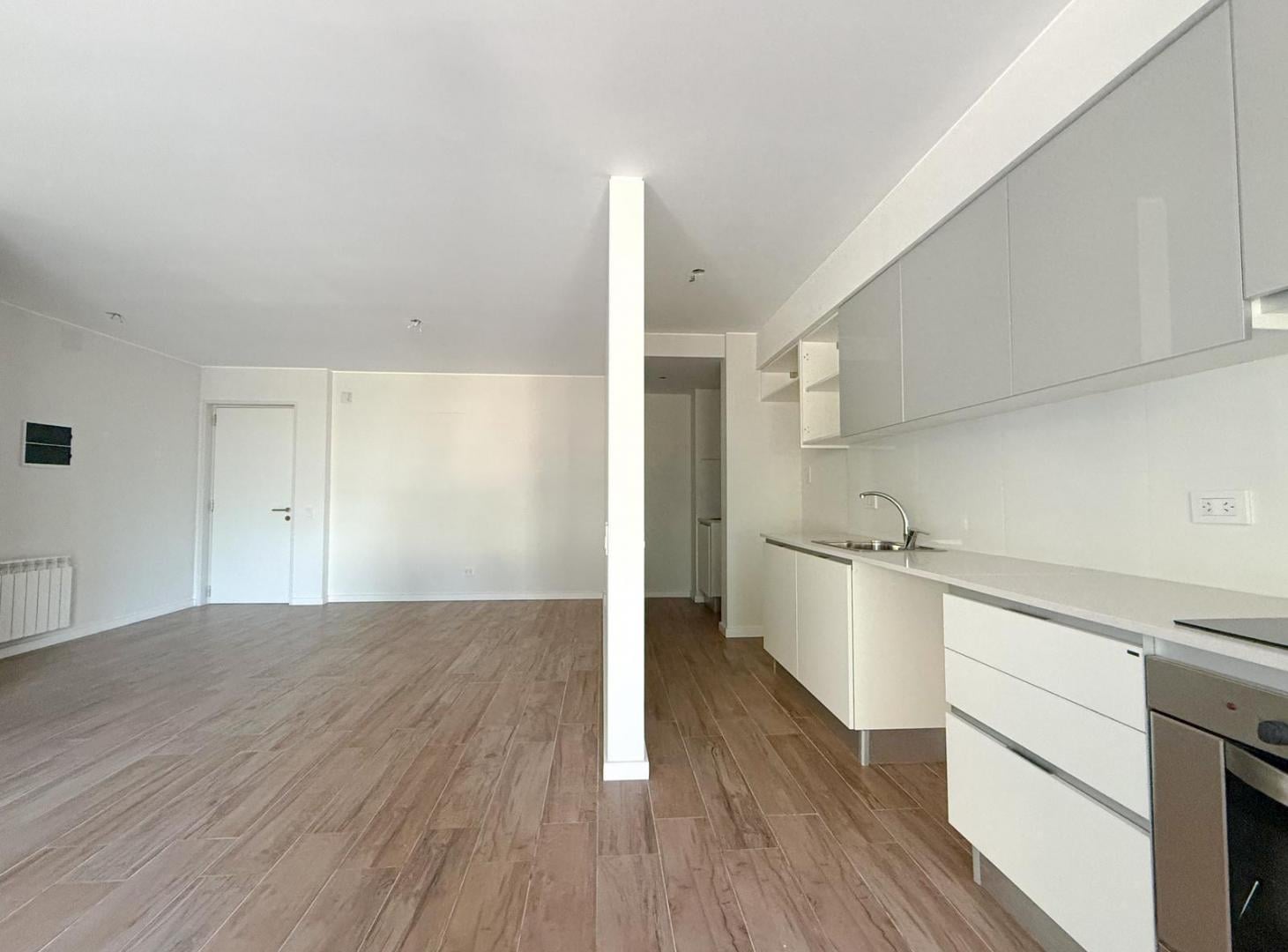 Abasto | Departamento de 2 dormitorios con balcón y amenities
