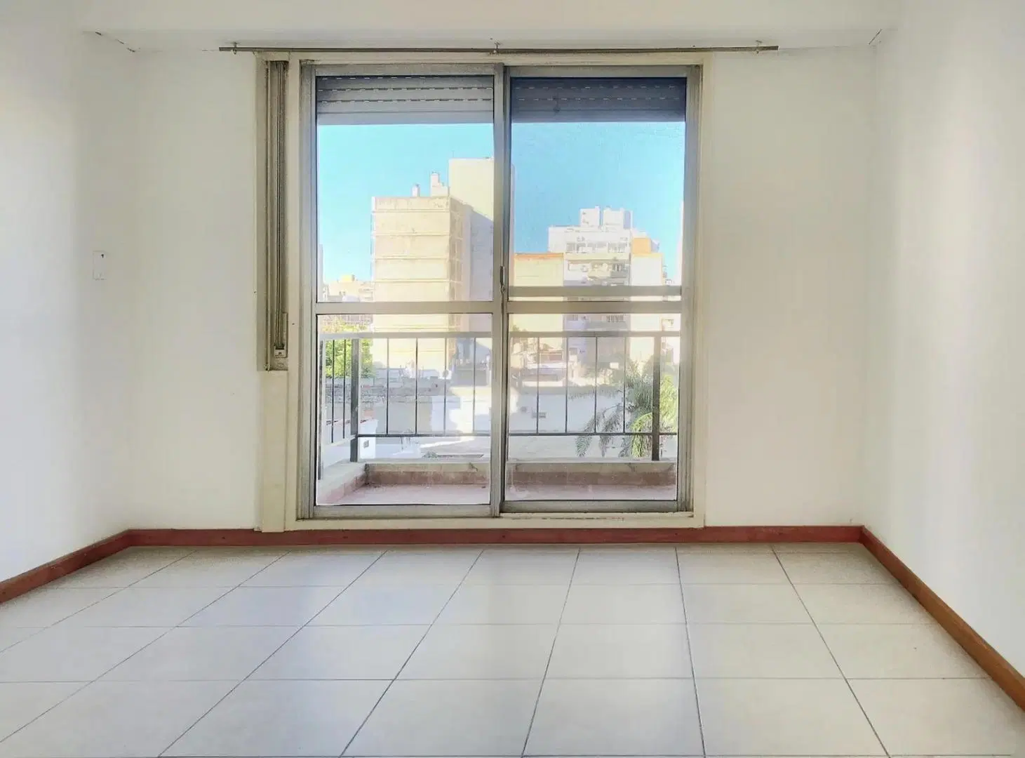 Venta | Departamento de 1 dormitorio con balcón, semipiso. En el Centro 3