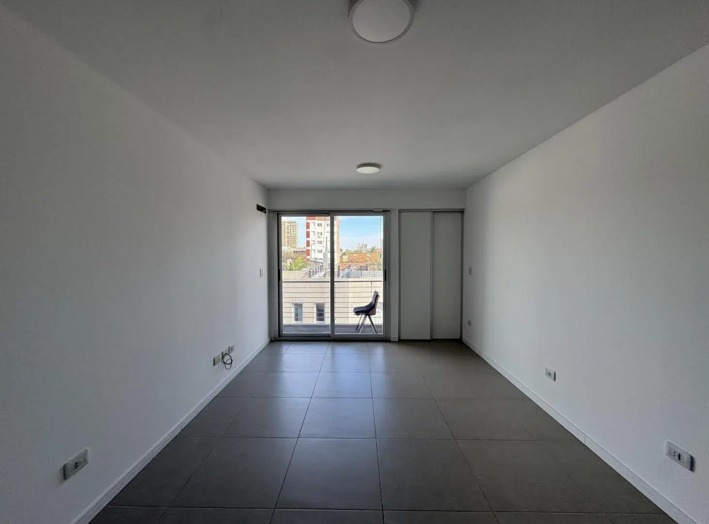 Departamento monoambiente al contrafrente con amenities 5