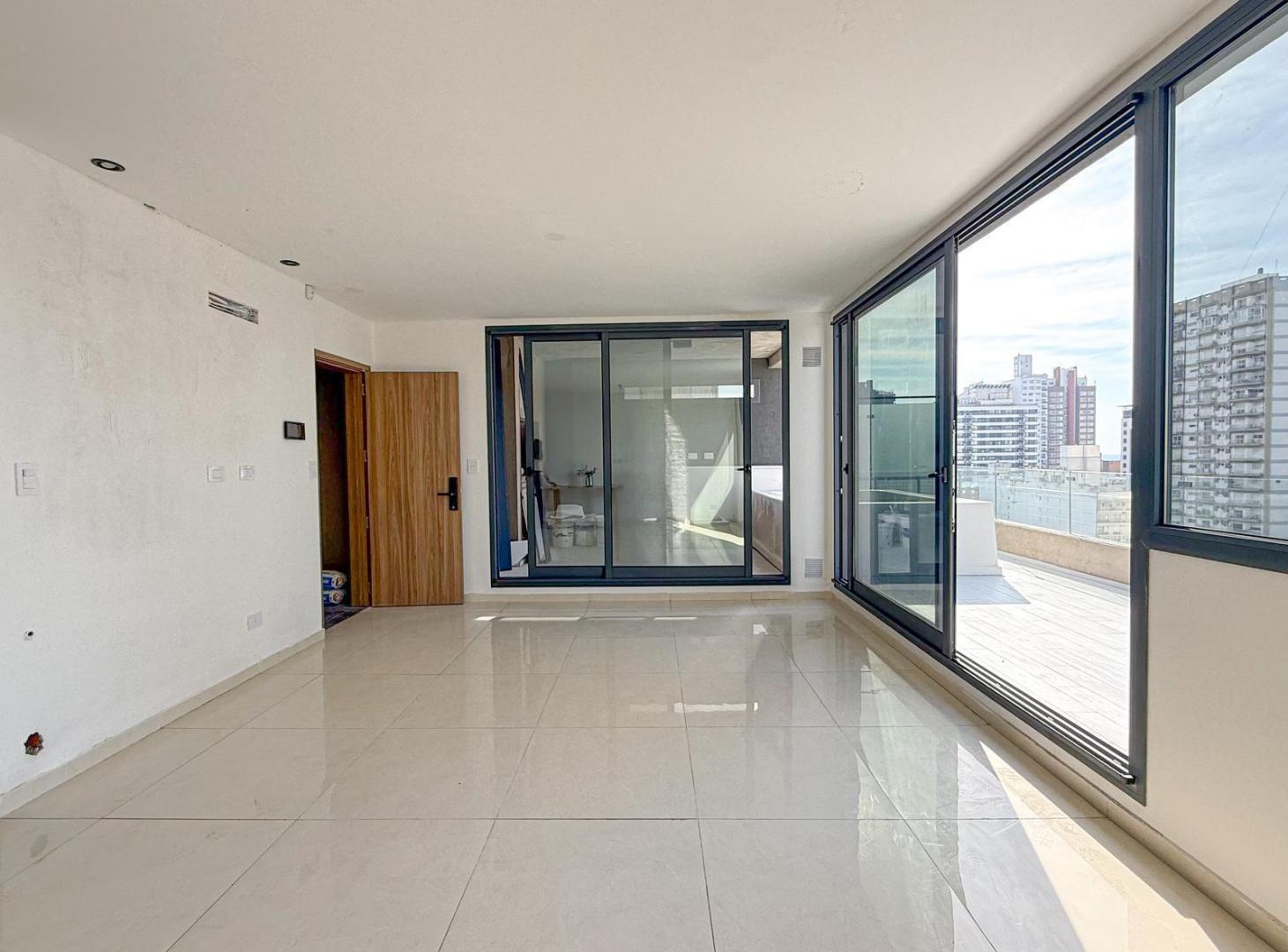 Foto de Venta. Piso exclusivo de 3 dormitorios con terraza, quincho y pileta, imagen 3