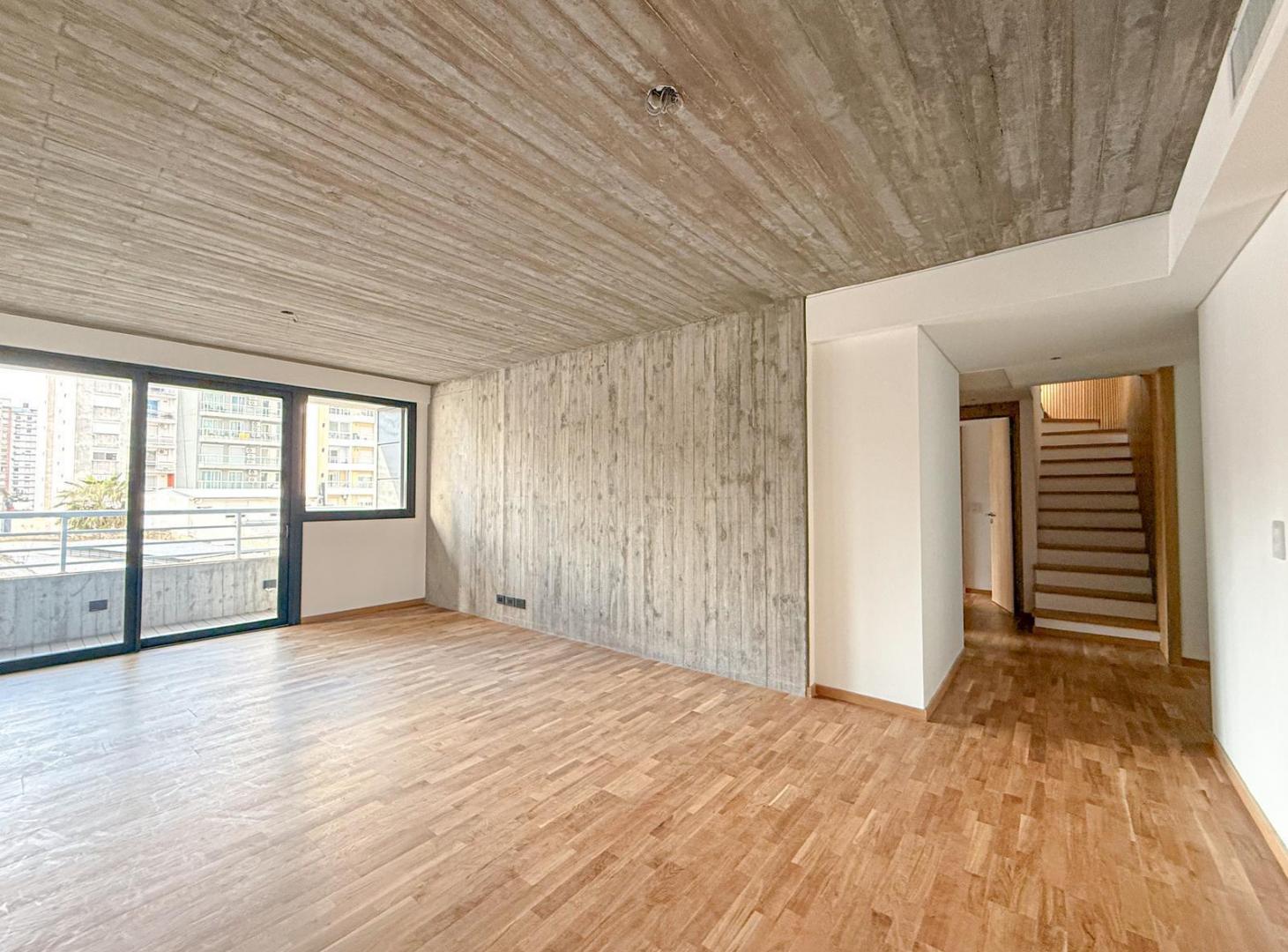 Foto de Venta. Departamento de 2 dormitorios con terraza, cochera, baulera, imagen 3
