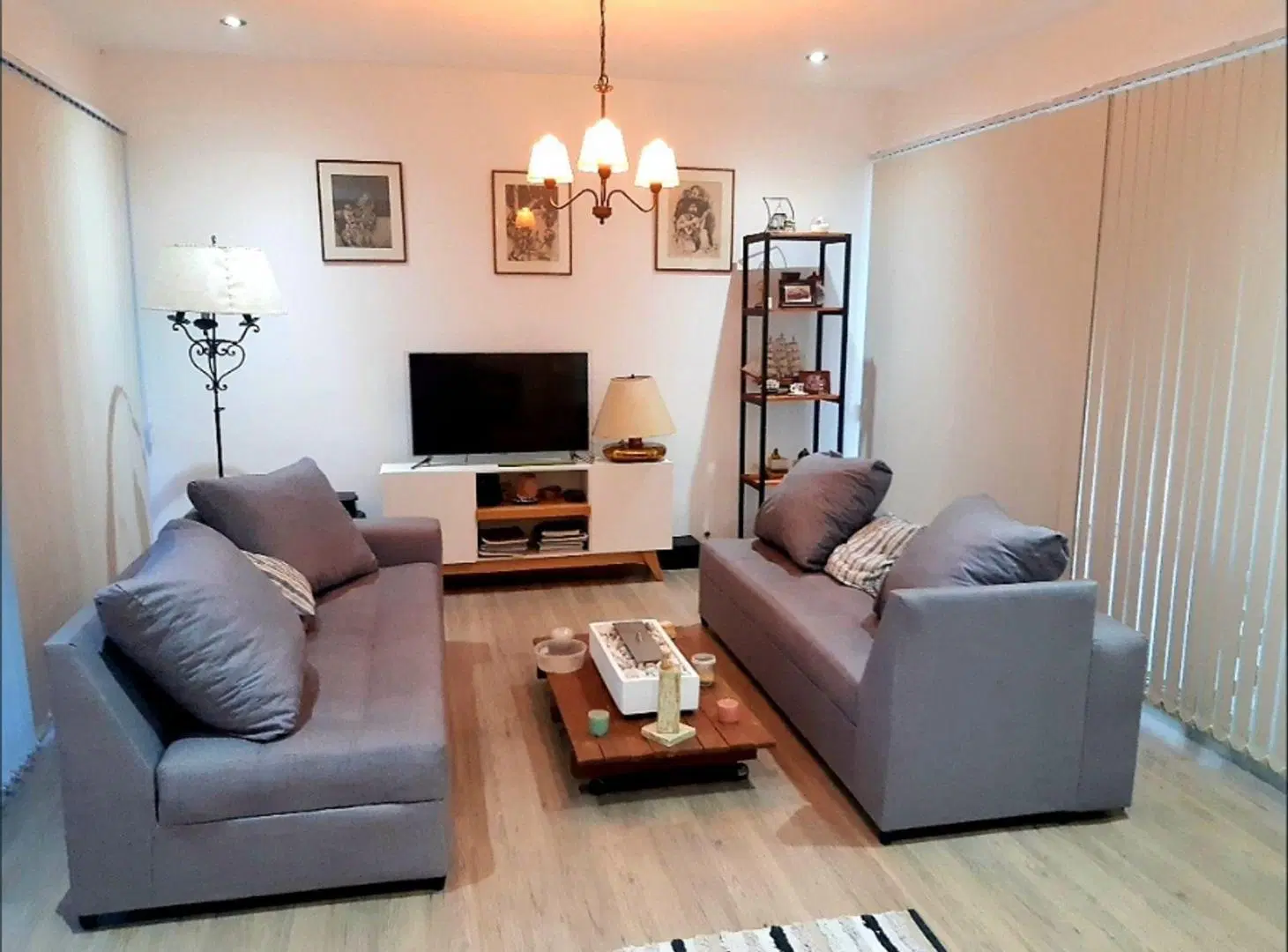 Casa Nueva con piscina en Los Arándanos en Desvío Arijón 2