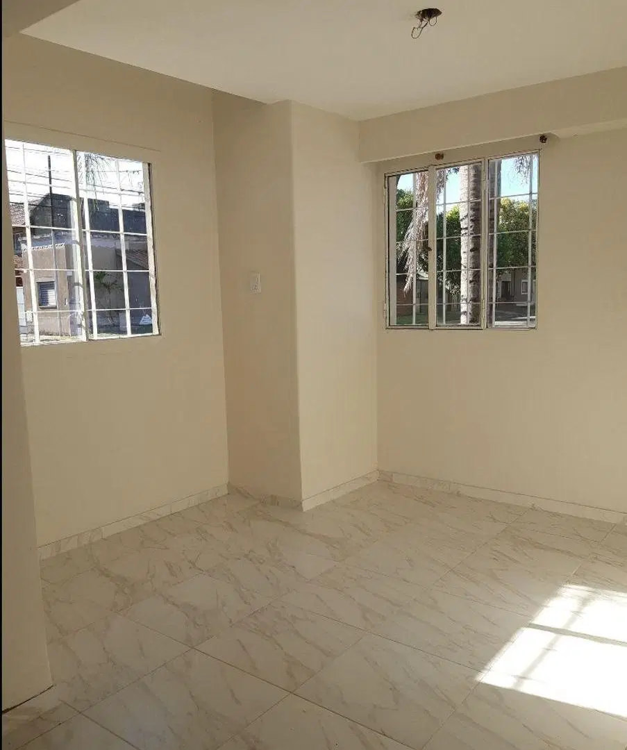 Excelente Casa 3 Dorm., 2 Bñs, Coch. BARRIO 7 JEFES 4