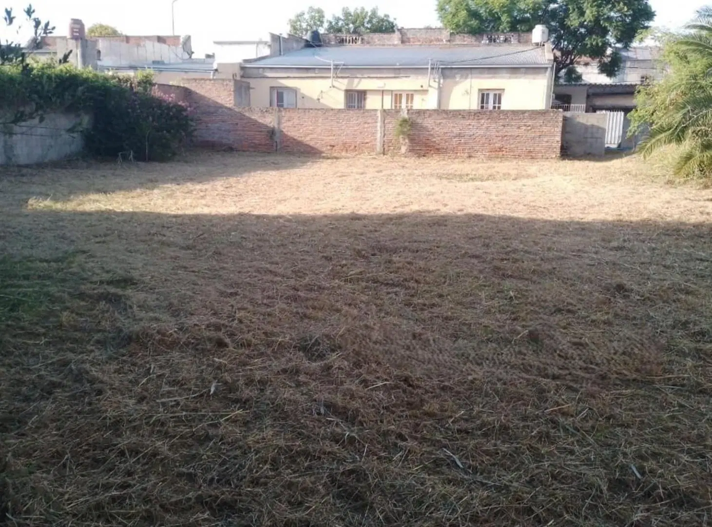 DOS DEPARTAMENTOS SOBRE TERRENO DE 1OOO M2 EN SAN CARLOS 3
