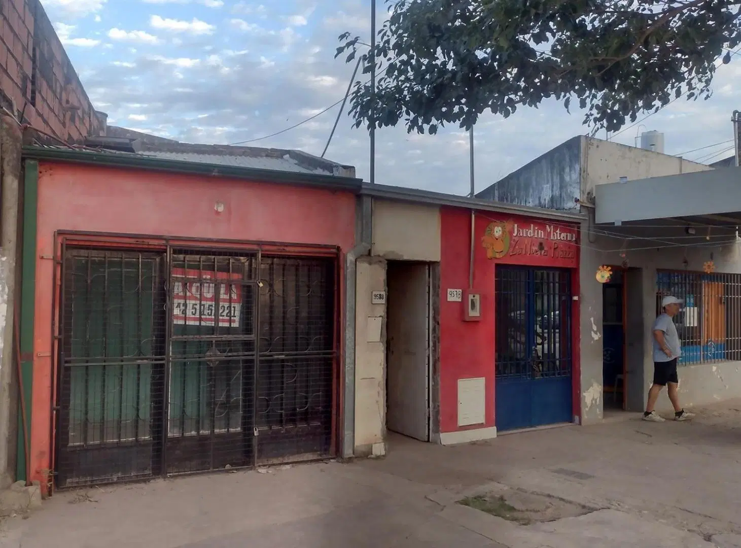 5 LOCALES COMERCIALES Y 2 DEPARTAMENTOS SOBRE AVENIDA BLAS PARERA 5