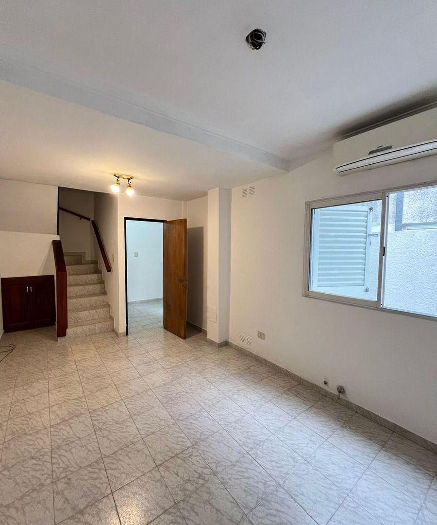 Departamento interno en barrio Sur