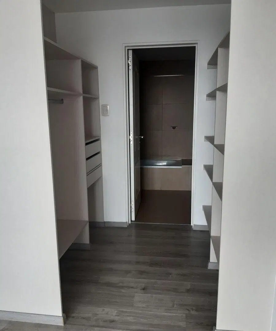 AMARRAS III. DEPARTAMENTO (65m²) 1 Dormitorio. 2 Baños. Vestidor 5