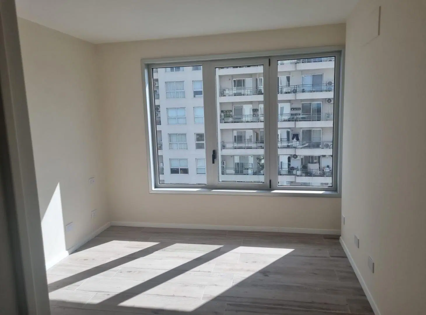 DEPARTAMENTO EN AMARRAS CENTER EN ALQUILER 4