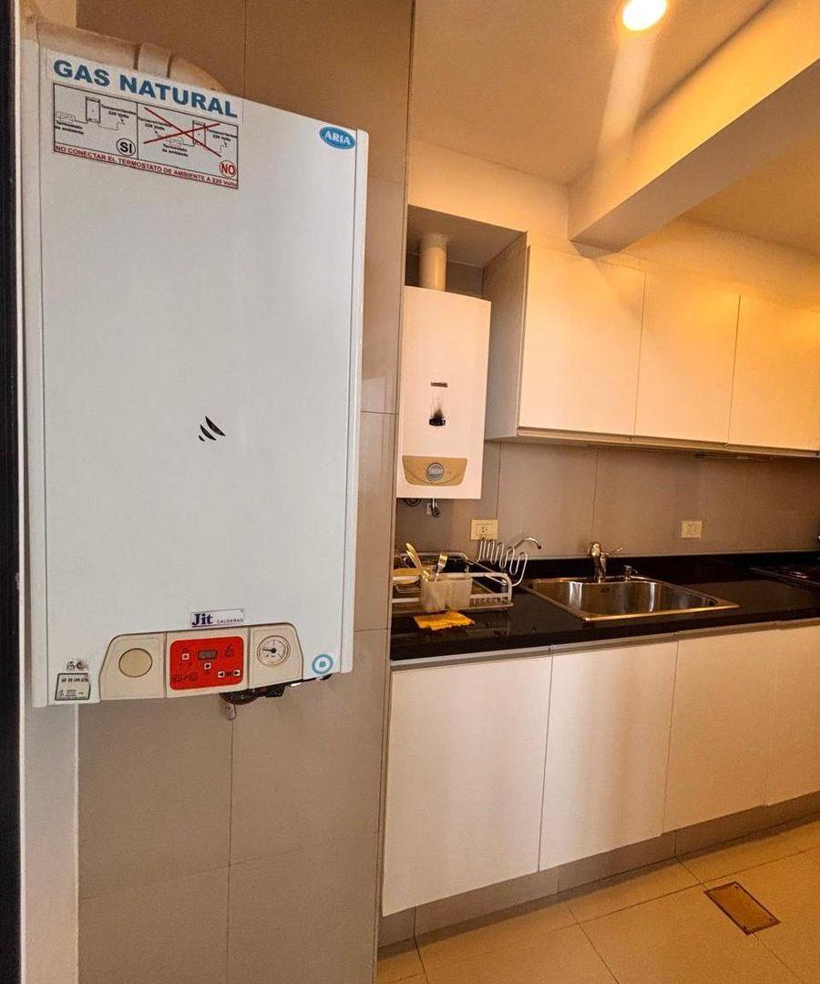 Foto de DEPARTAMENTO DOS DORMITORIOS Y COCHERA EN EL CENTRO, imagen 4