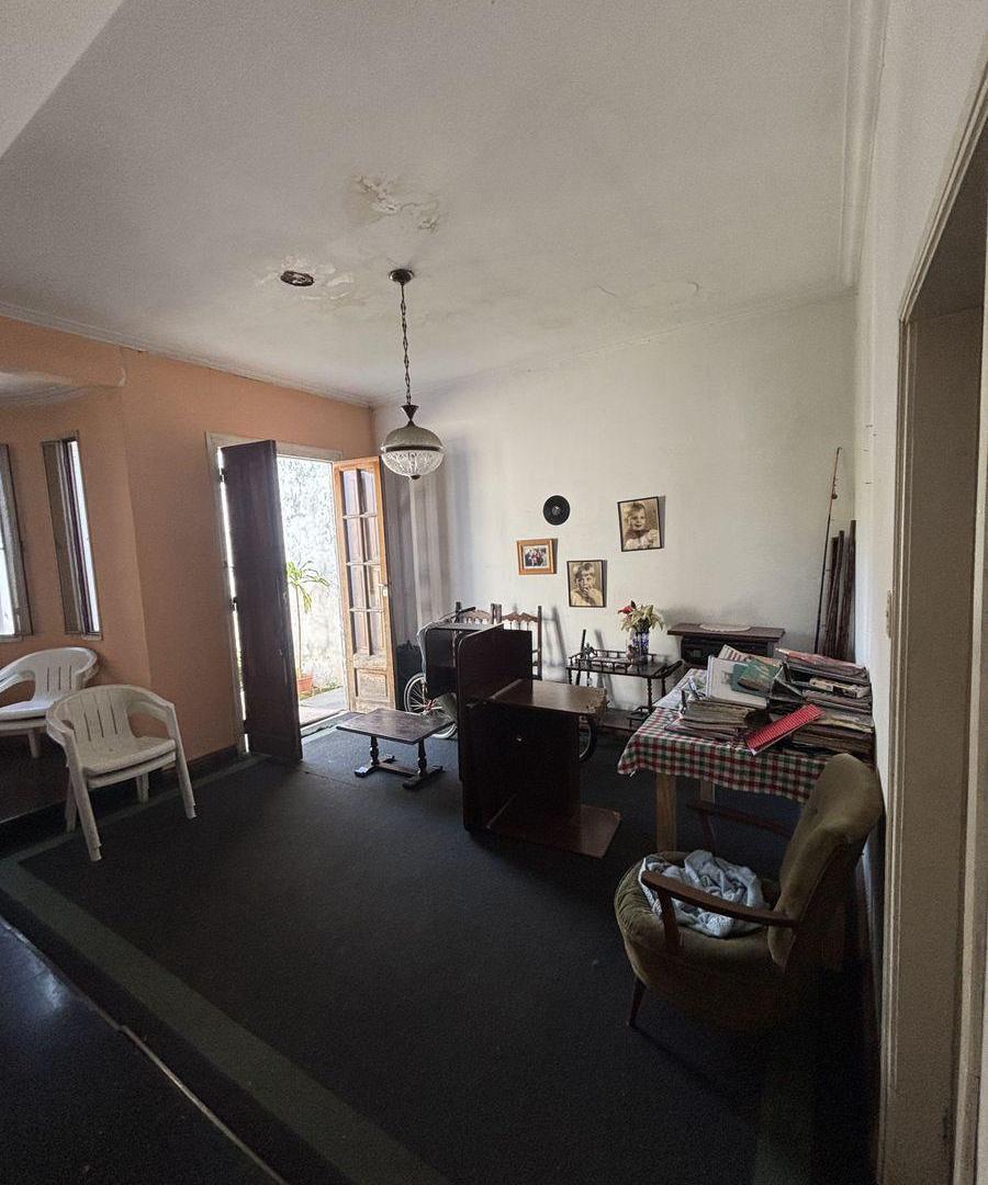 Foto de Dos Casas a m de Av Freyre y Parque J. de Garay, imagen 3