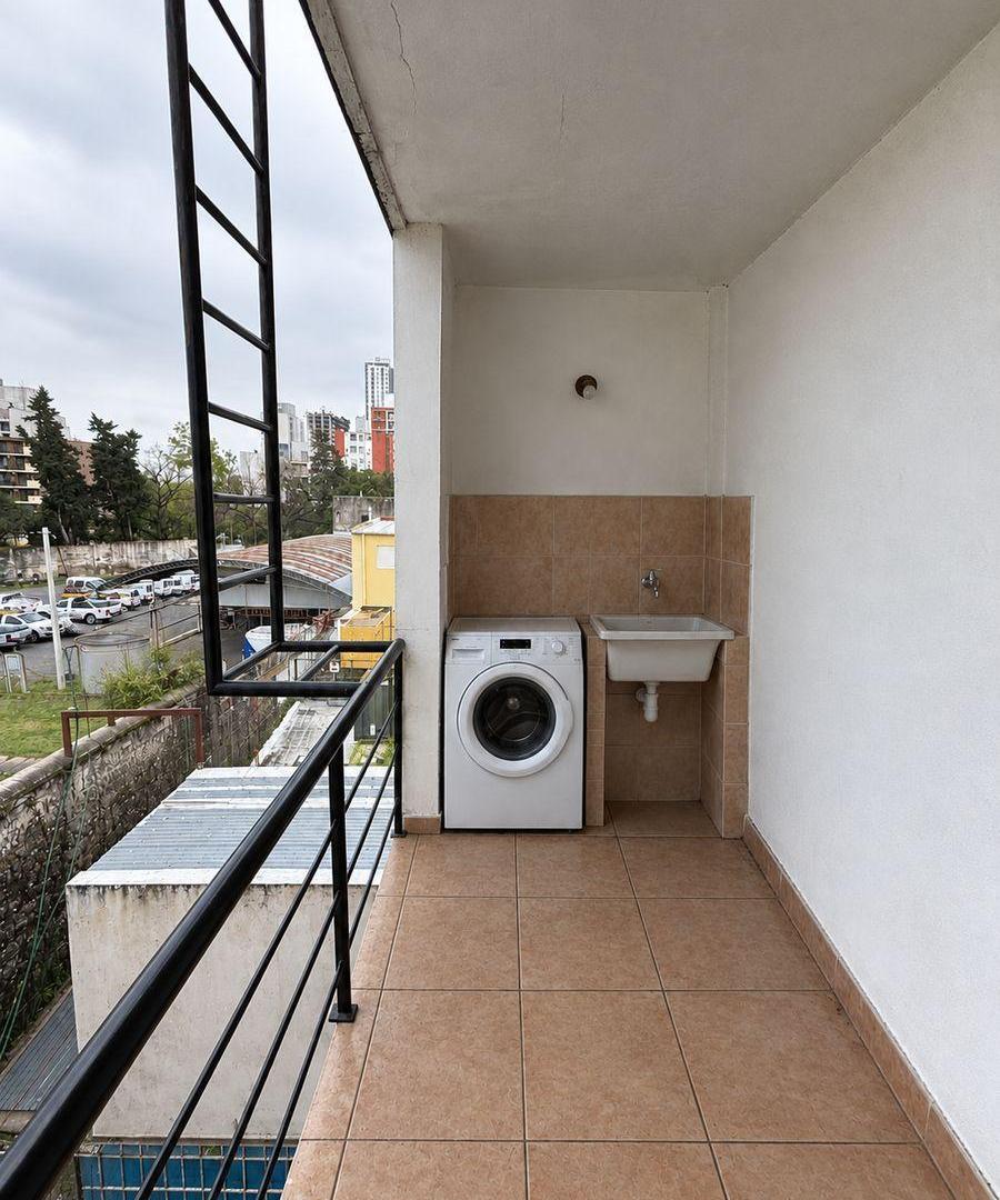 Foto de DEPARTAMENTO DE 1 DORMITORIO A MTS DE BV. PELLEGRINI, imagen 5