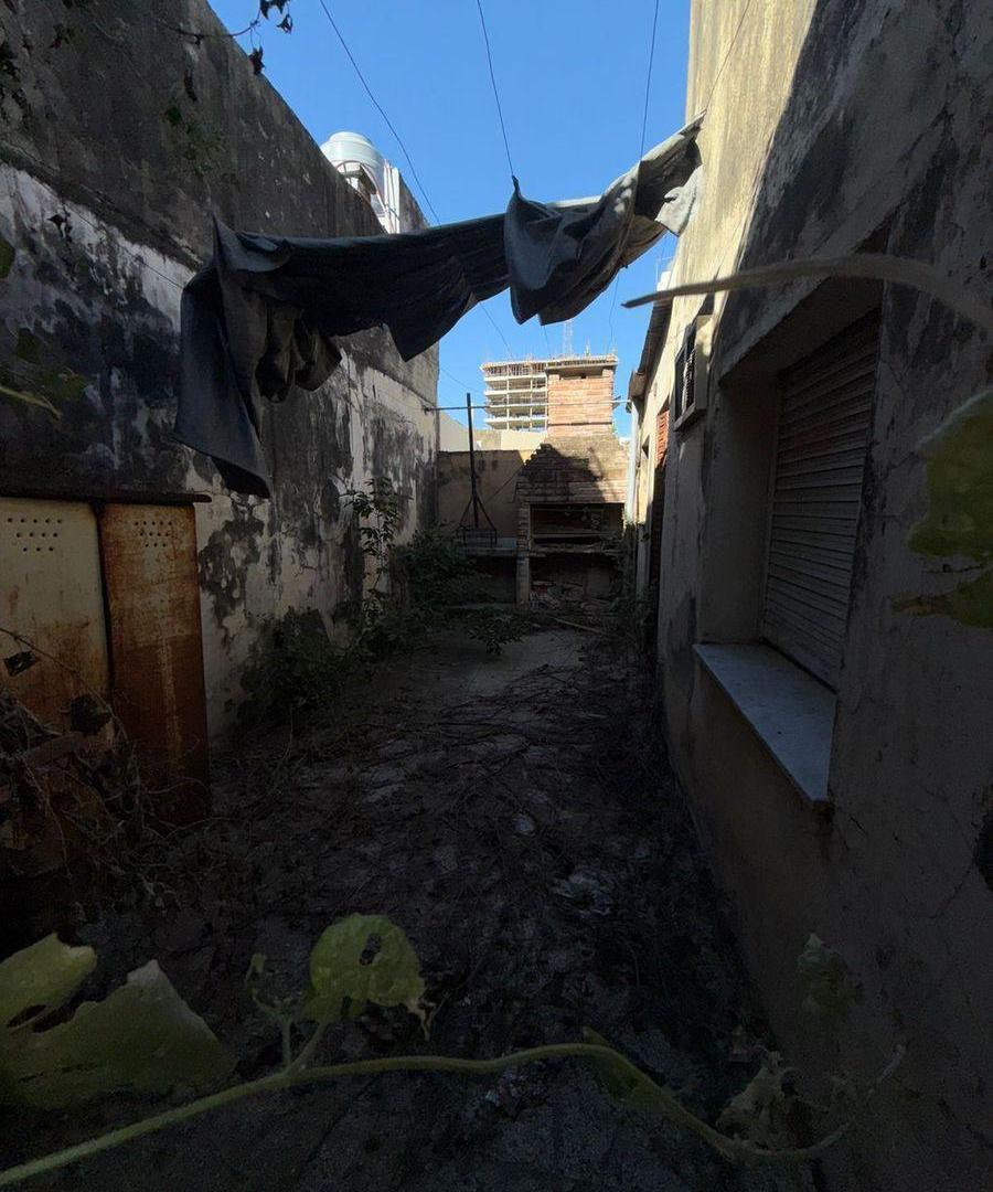 Foto de VENTA CASA A REFACCIONAR BARRIO SUR SAN LORENZO AL 1900, imagen 5