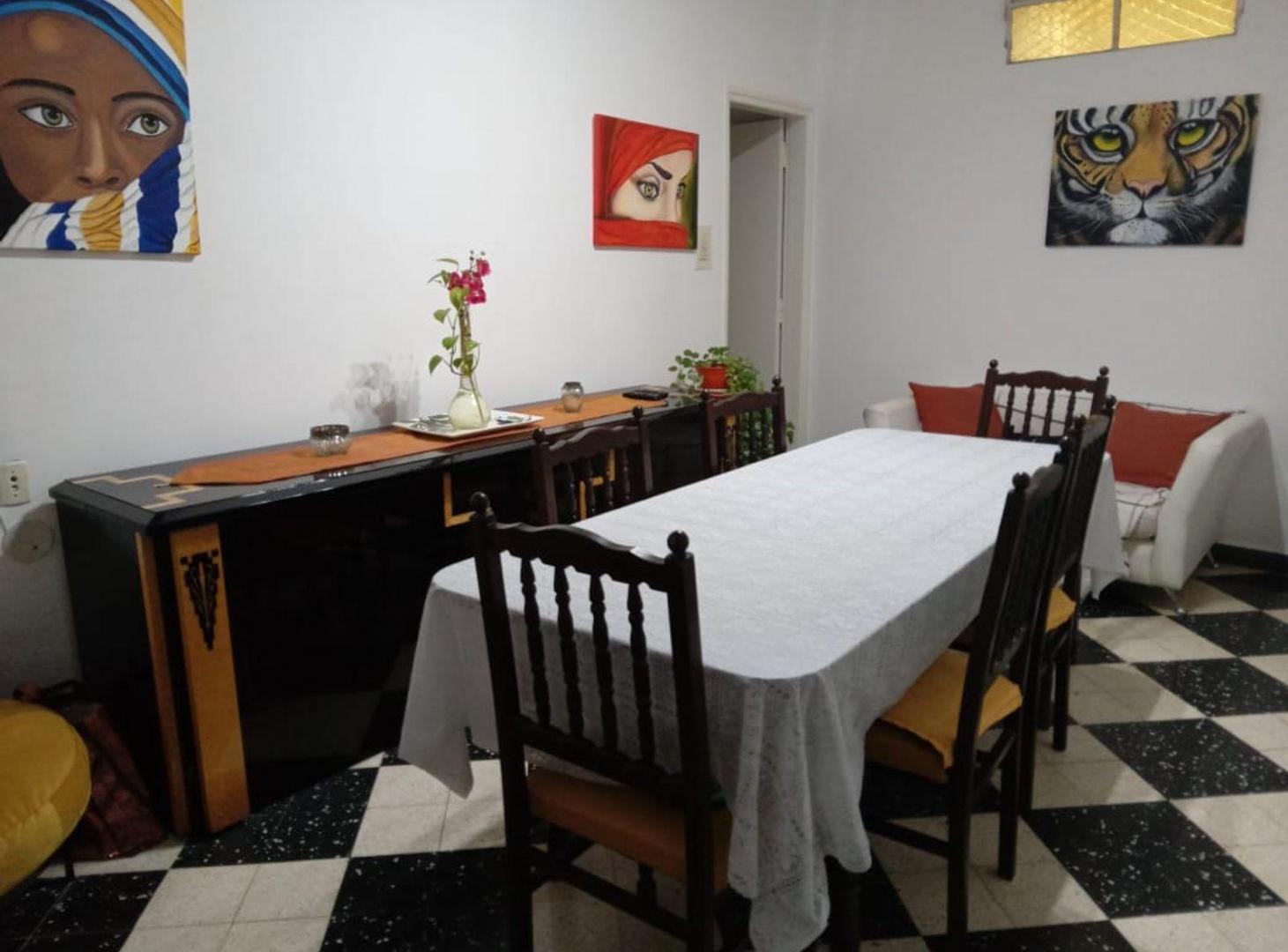 Foto de CASA INTERNA DE 3 DORMITORIOS EN BARRIO CONSTITUYENTE, imagen 2