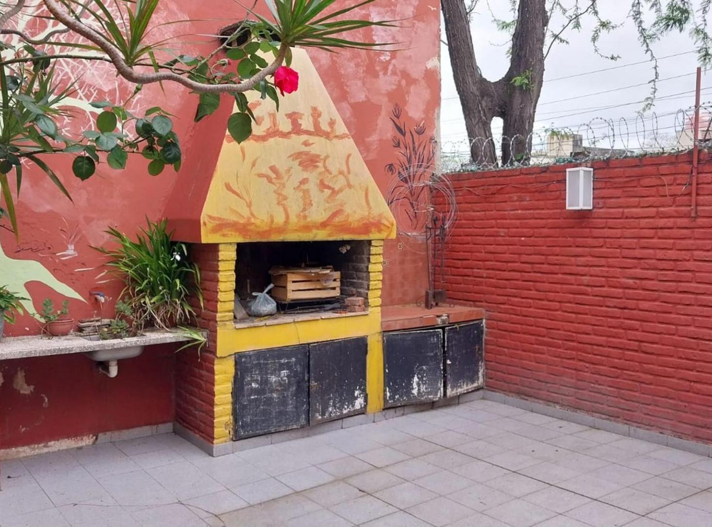 Foto de CASA DE TRES DORMITORIOS APTA A CRÉDITO EN BARRIO CANDIOTI, imagen 5