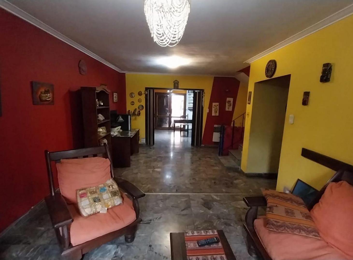 Foto de CASA DE TRES DORMITORIOS APTA A CRÉDITO EN BARRIO CANDIOTI, imagen 1