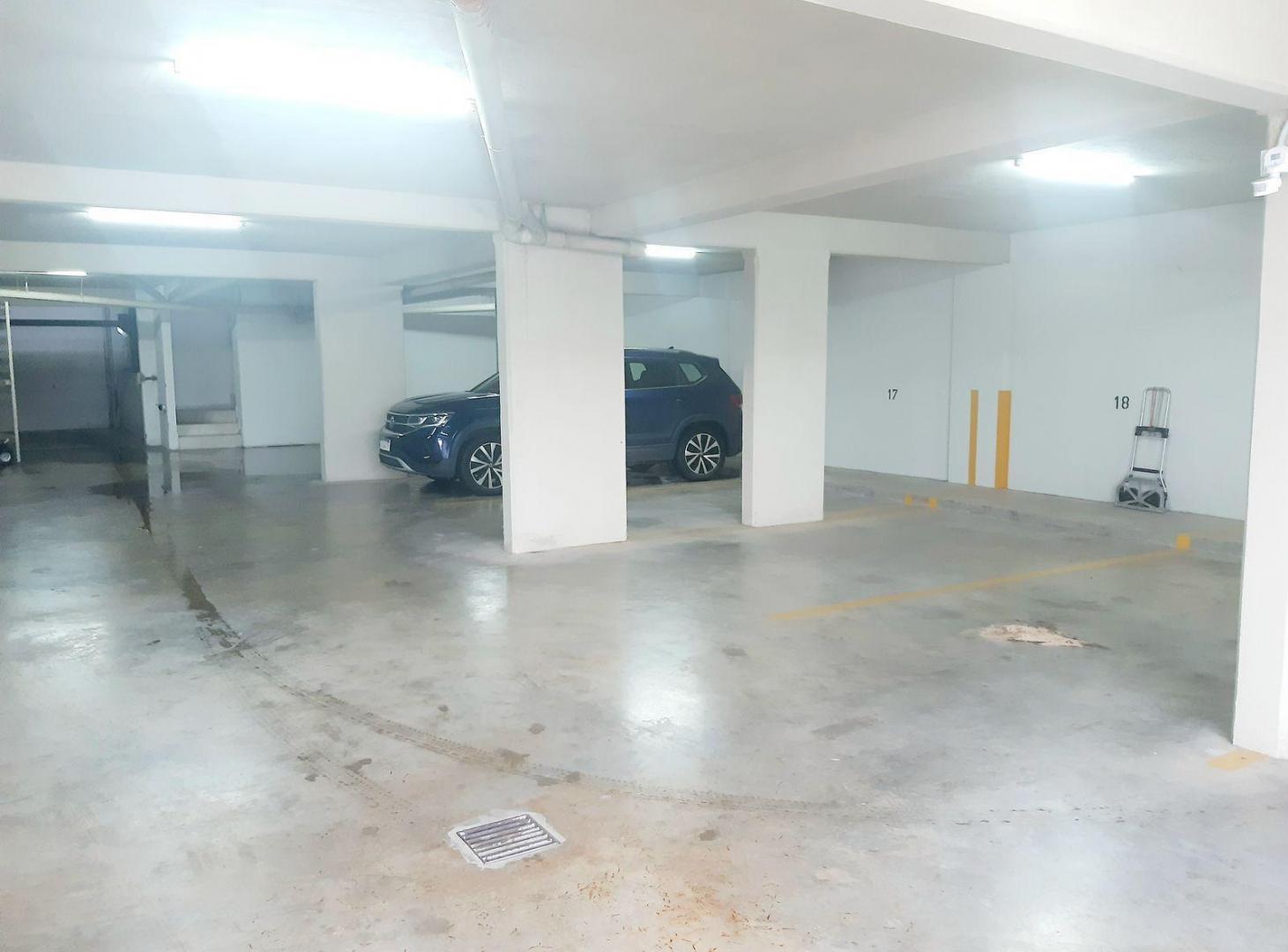 Foto de Cochera en venta en calle Tucuman y A. Freyre, imagen 4