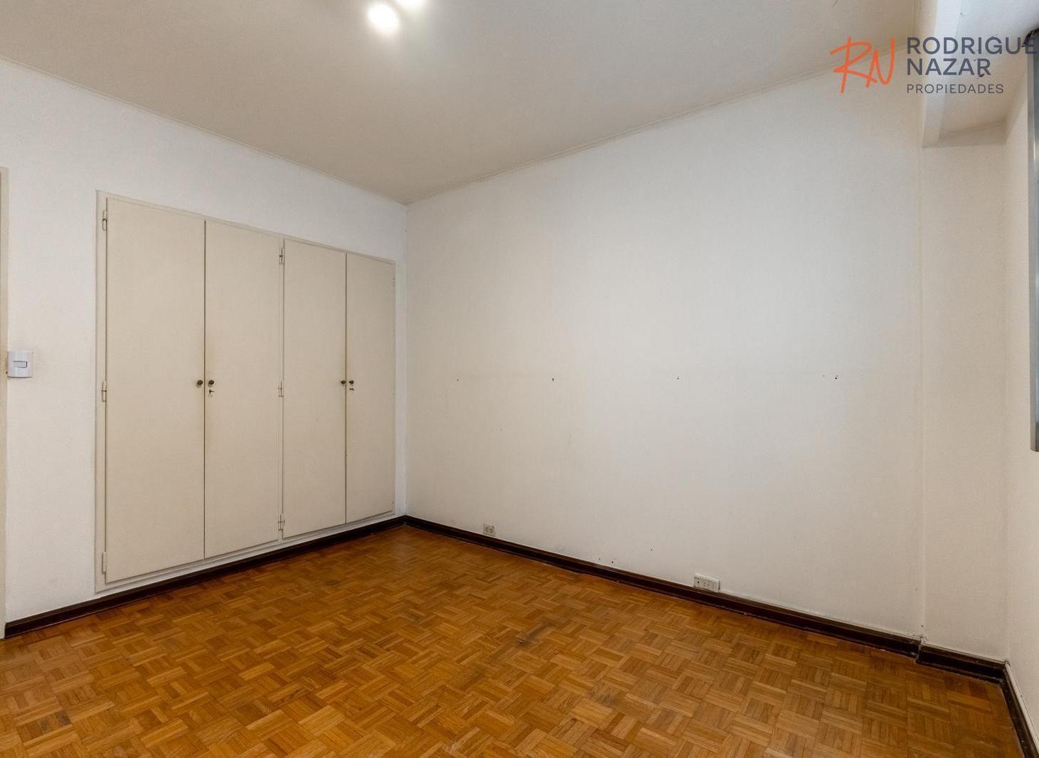 Venta de 3 ambientes con cochera en Recoleta.