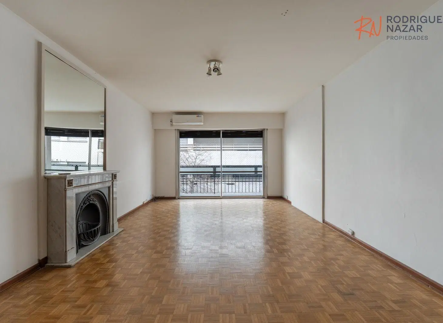 Venta de 3 ambientes con cochera en Recoleta. 3