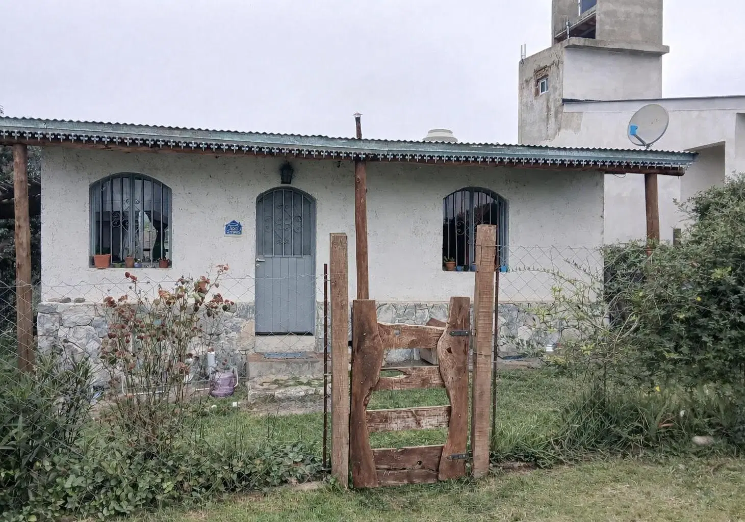 CASA MAS DEPARTAMENTO EN VILLA GIARDINO 4