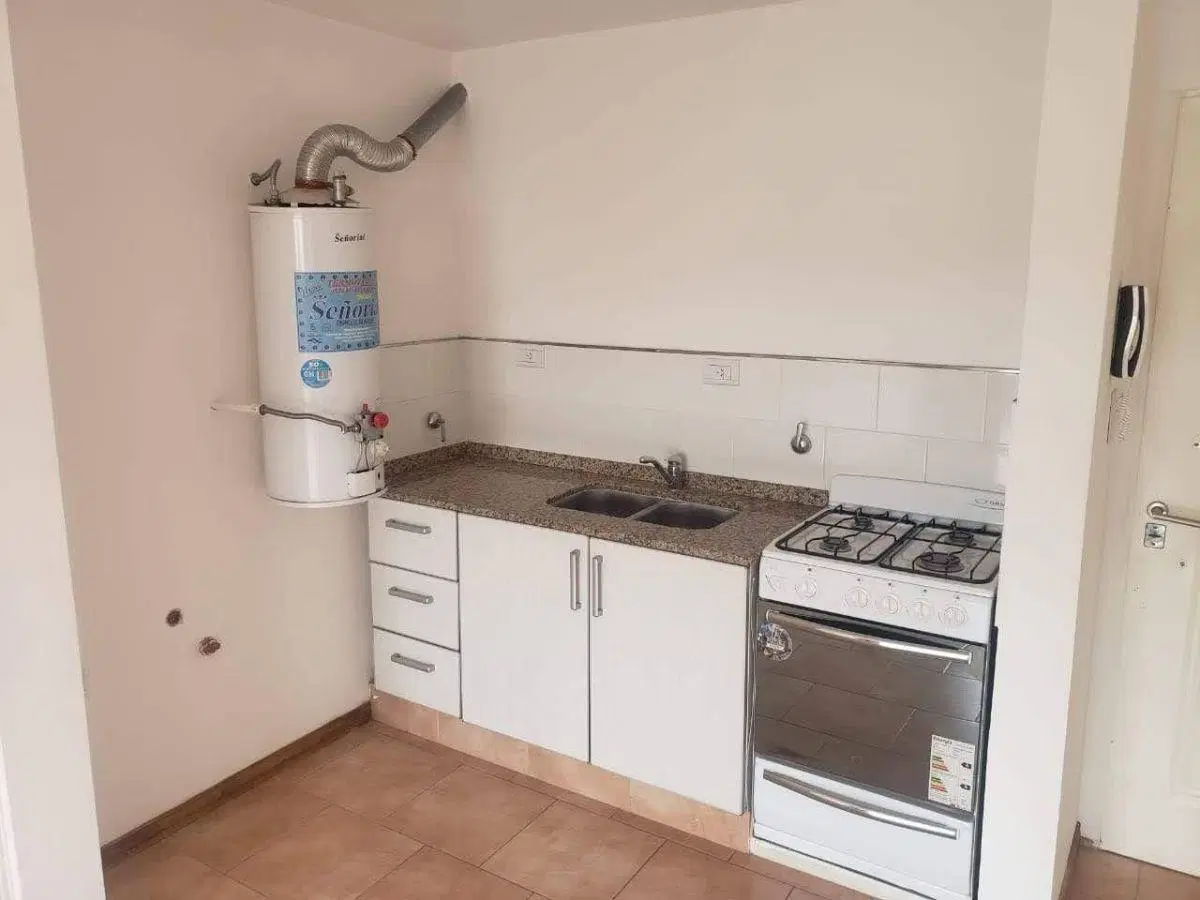 DEPARTAMENTO EN AV ESPAÑA LA FALDA 2