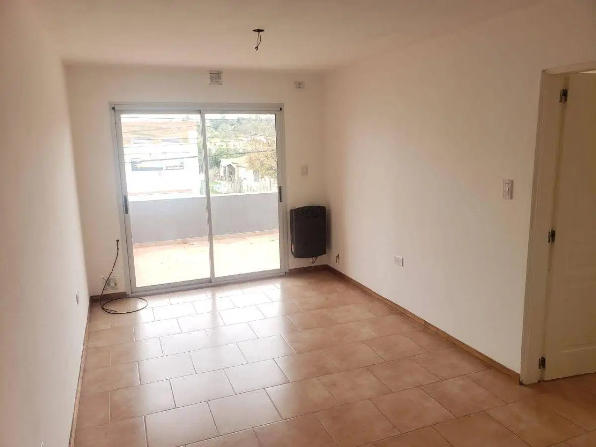 DEPARTAMENTO EN AV ESPAÑA LA FALDA 4
