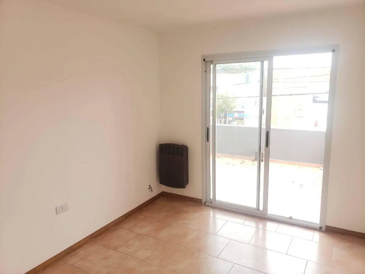 DEPARTAMENTO EN AV ESPAÑA LA FALDA 5