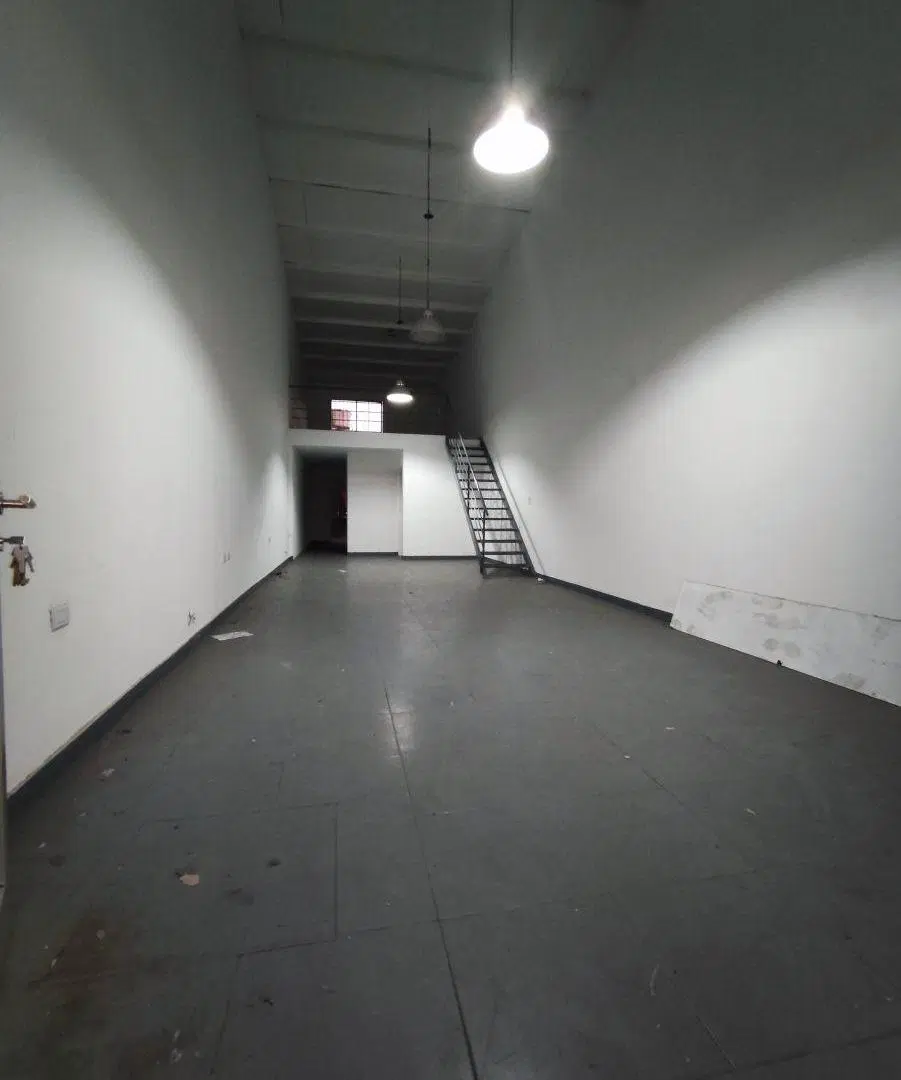 Local comercial de 90 m² en alquiler, EVA PERON 5500-ZONA CONCESIONARIAS 4
