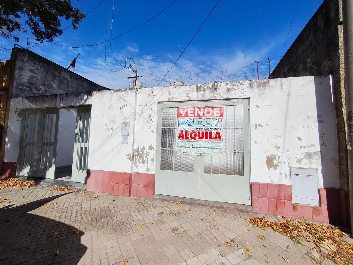 Casa Muy Amplia 2 dormitorios en 187 m² SUAREZ Nº 3847 1