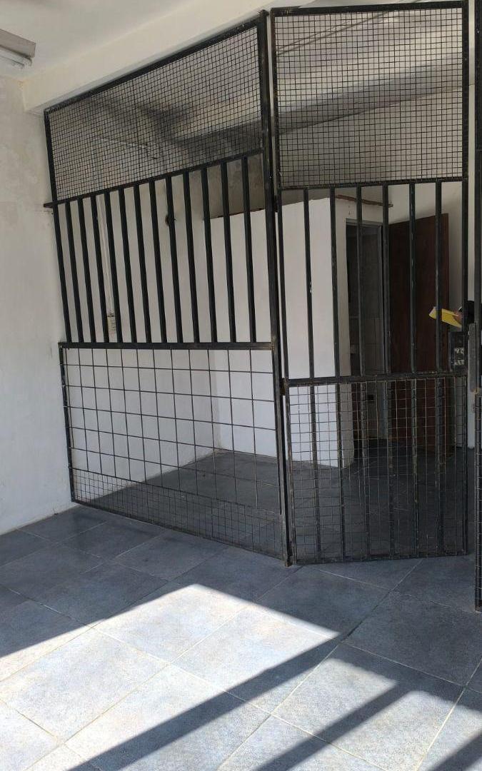 Foto de Local de 20 m² en alquiler en Junín 5385 Rosario, imagen 2