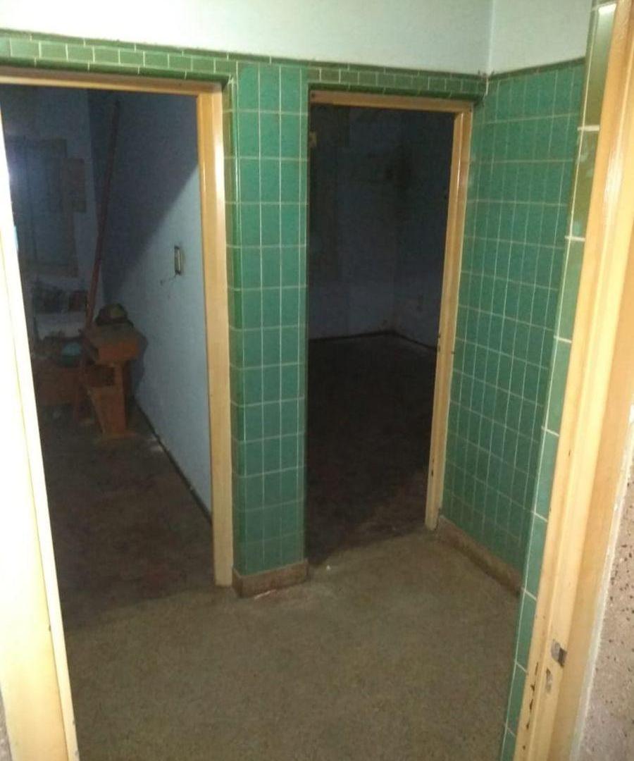 Foto de Venta San Luis 5575 lote de (8.66 x 25.98)edificación a reciclar 121 M2., imagen 4