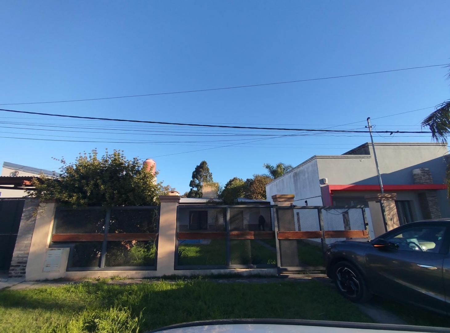 Quinta de 2 dorm en Barrio Jorge Newbery a mts de Ruta 11