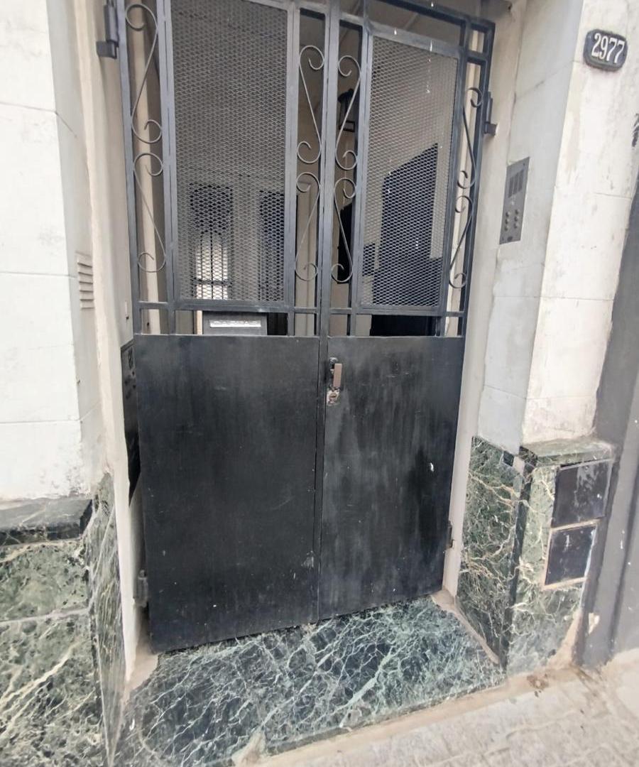 Departamento de 2 dormitorios refaccionado a nuevo a mts de universidades y facultades.