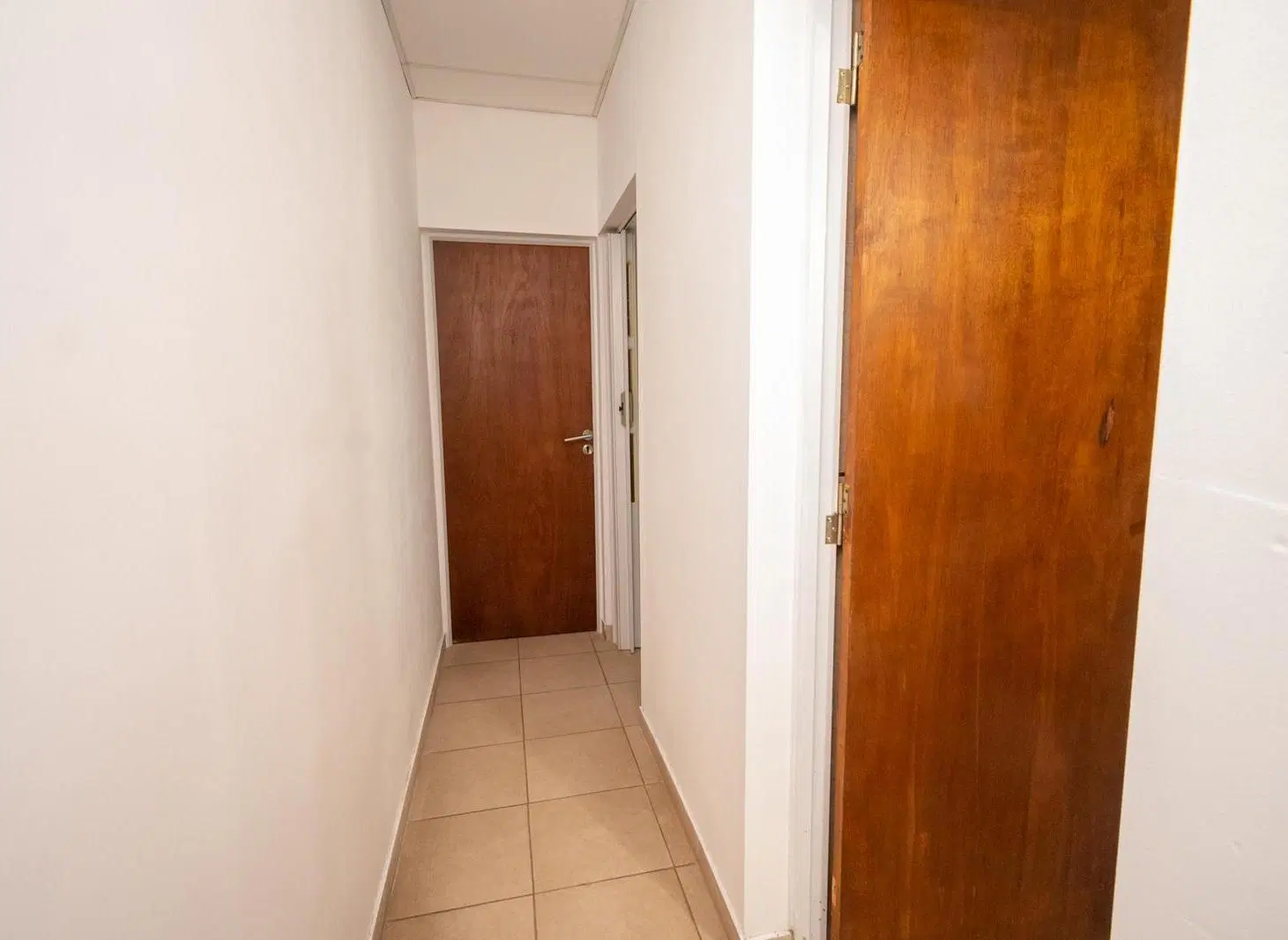 En venta impecable duplex con cochera en barrio Maria Selva 3