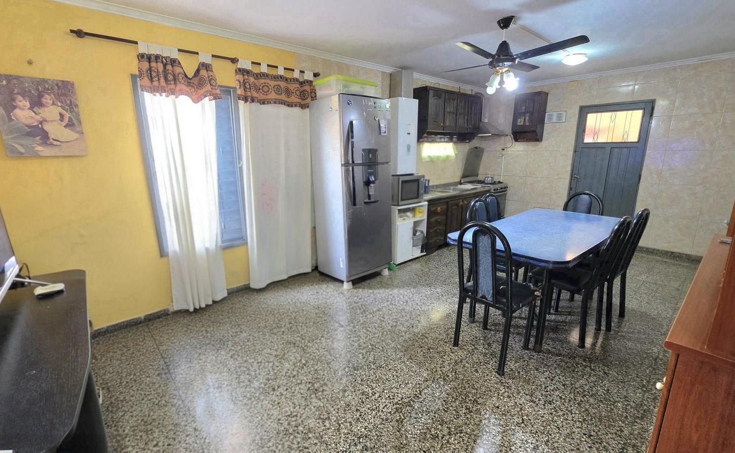 Casa interna de 2 dorm. a 200 metros de Av. Gral Paz!