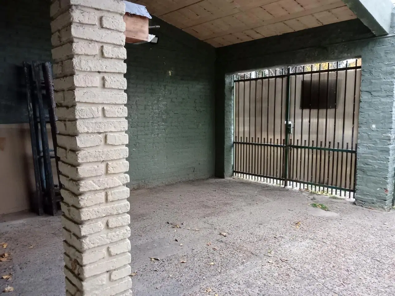 Casa 3 dormitorios a mts de Aristobulo del Valle 3