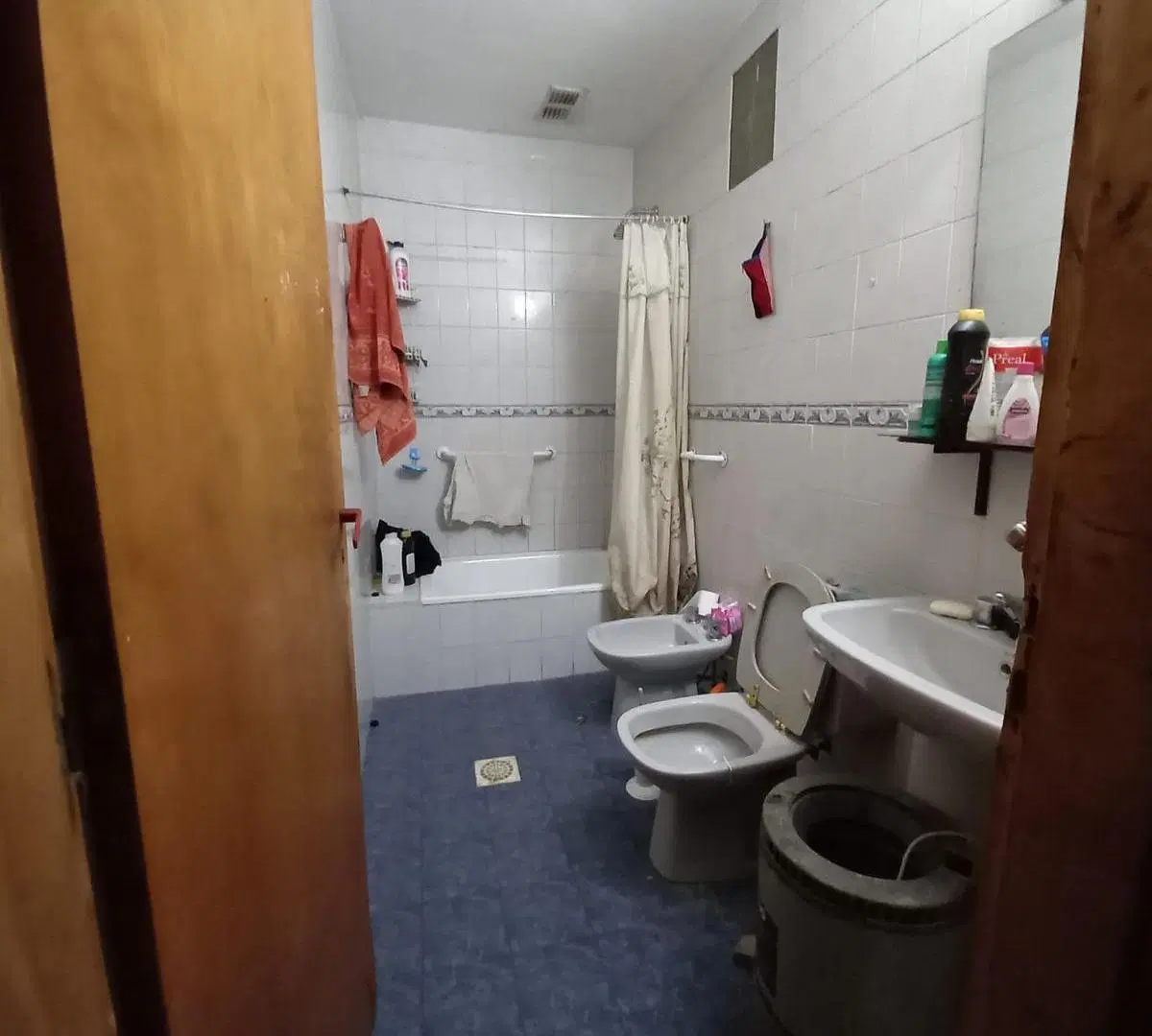 Casa a refaccionar con amplio terreno en Santa Fe 3