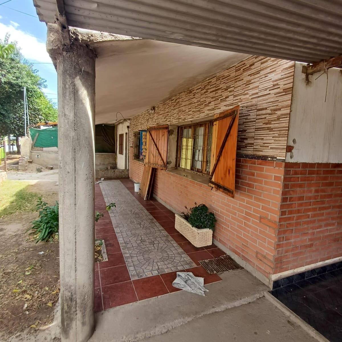 Venta Casa B° Cabildo (2 Casas en 1 Lote) 1