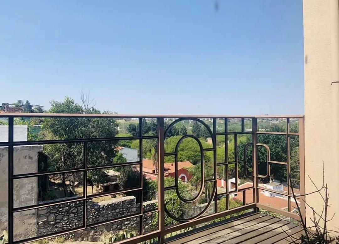 Vendo - Casa Para Uso Comercial (Hospedaje/oficinas/consultorios) 5