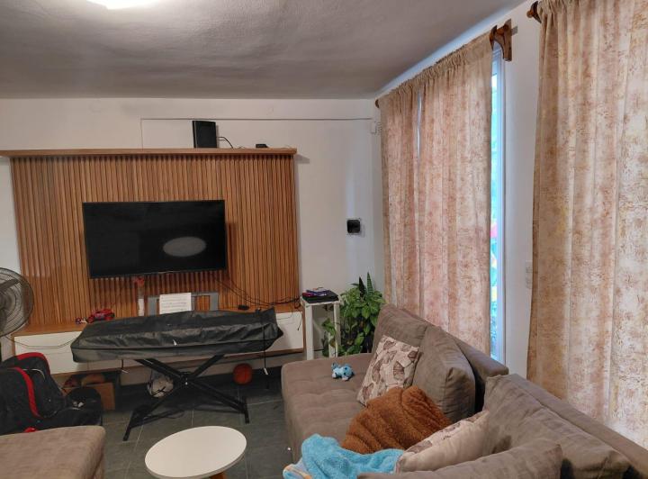 VENTA DE CASA DE DOS PLANTAS EN PARQUE VELEZ SARSFIELD 3
