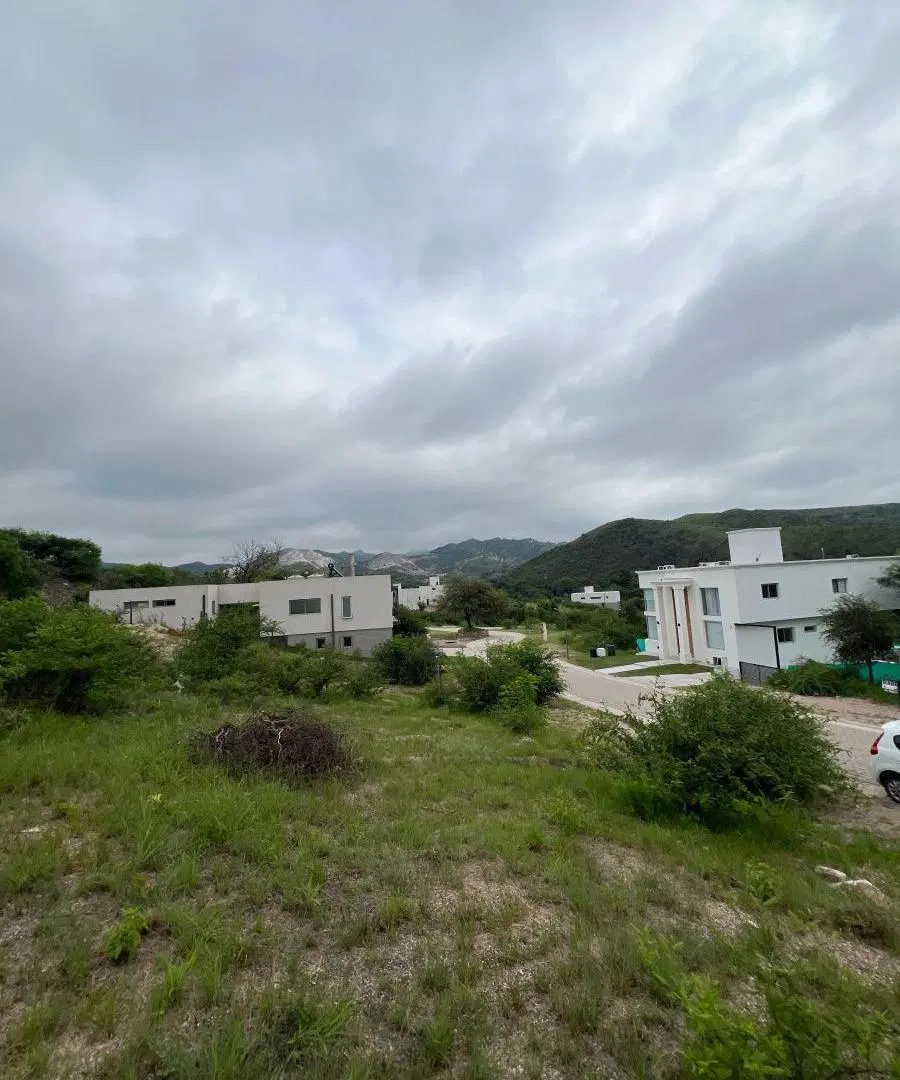 Oportunidad!!! Vendo Lote en Colinas de La Deseada – La Calera 4
