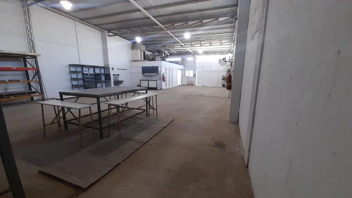 ALQUILER GALPÓN 300m2 - CARRARA 5