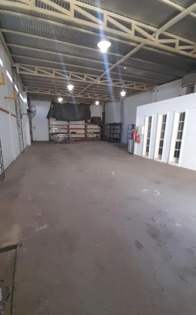 ALQUILER GALPÓN 300m2 - CARRARA 4