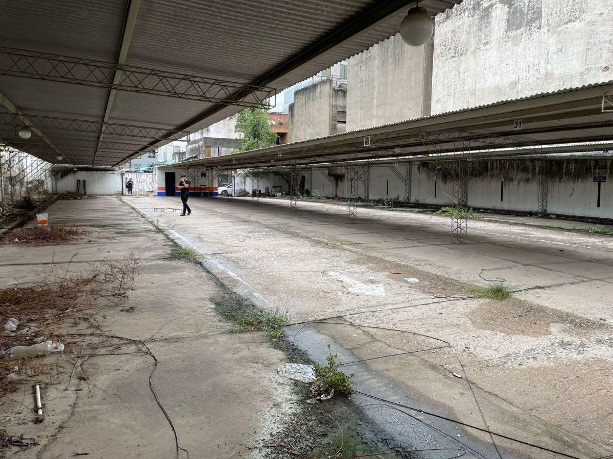 Foto de ALQUILER PLAYA DE ESTACIONAMIENTO (50 VEHICULOS) - BARRIO ALBERDI, imagen 1
